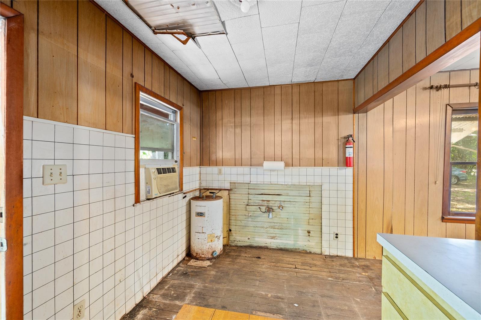 ACREAGE - Residential