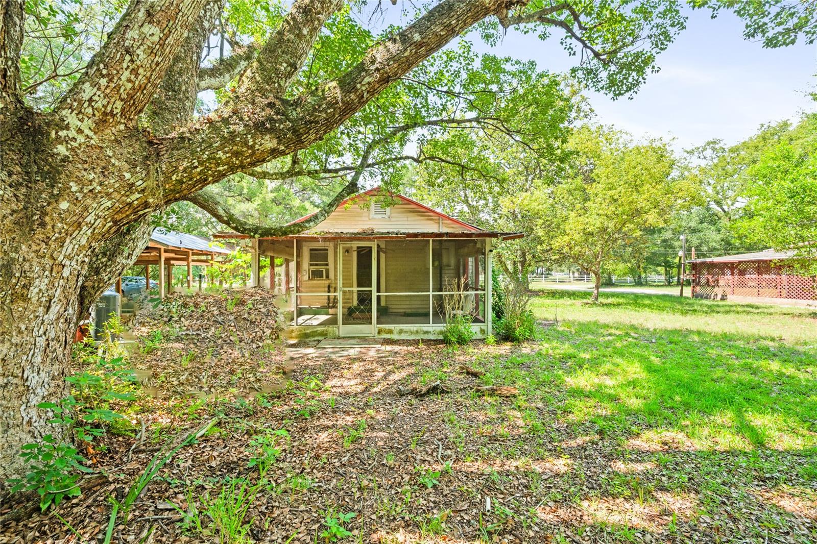 ACREAGE - Residential