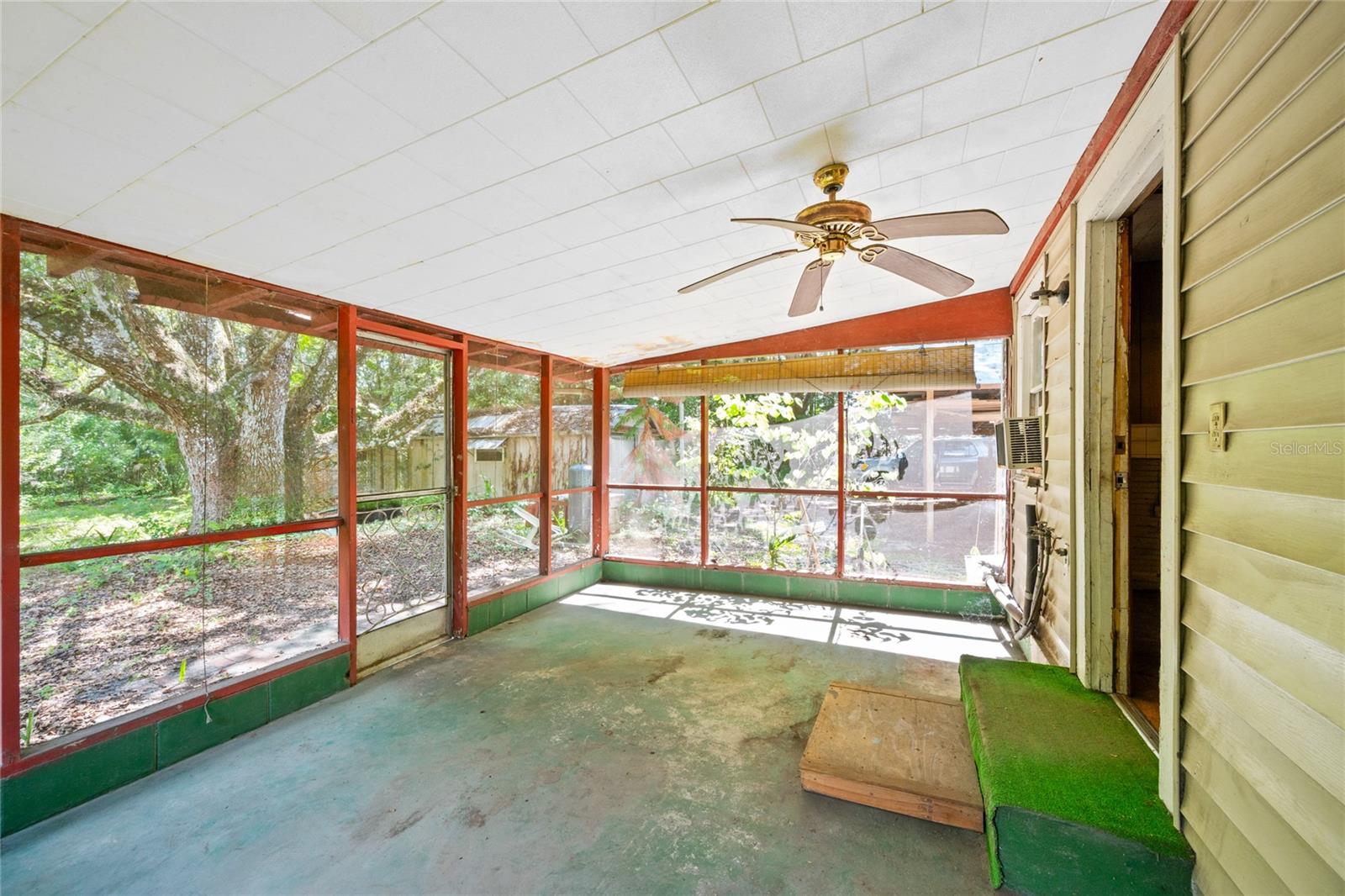 ACREAGE - Residential