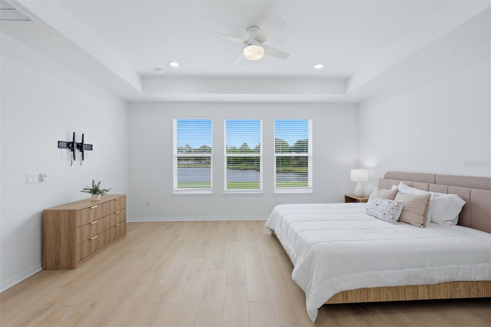 HERON LANDING - Residential