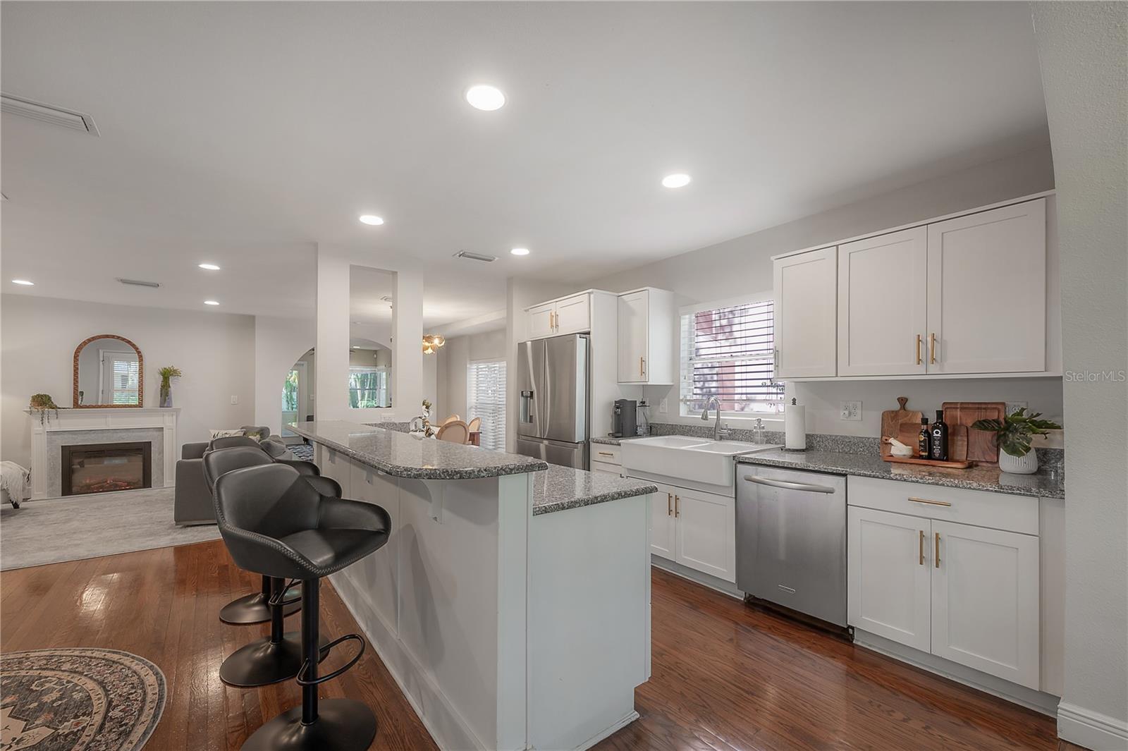 FOREST HILLS - Residential