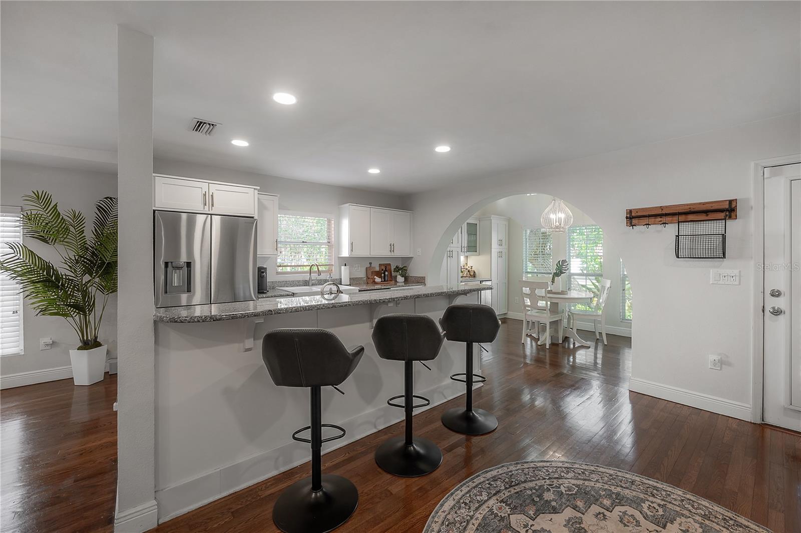 FOREST HILLS - Residential