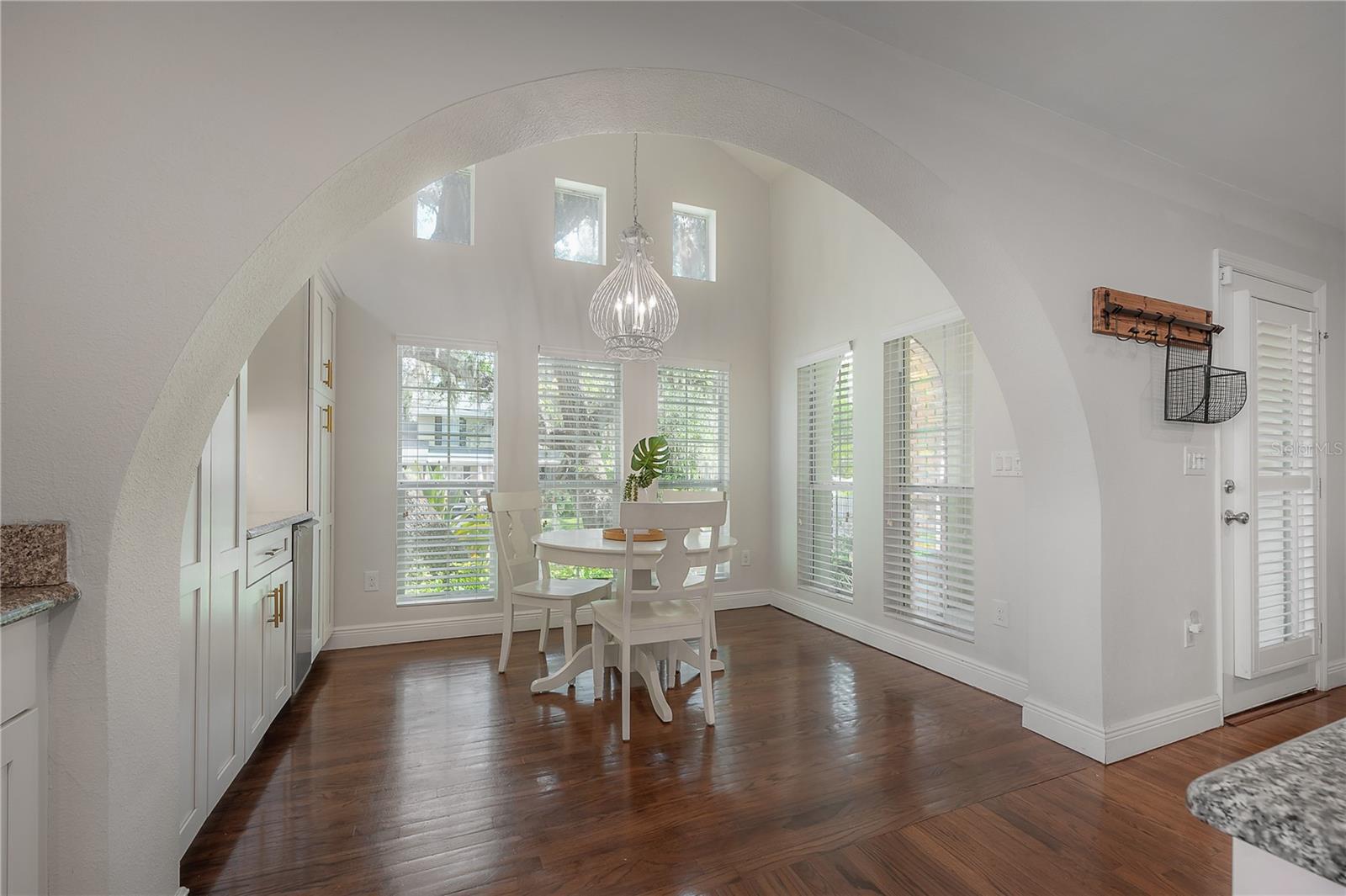 FOREST HILLS - Residential