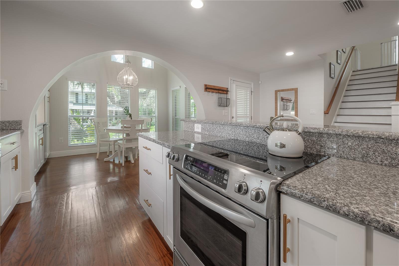 FOREST HILLS - Residential