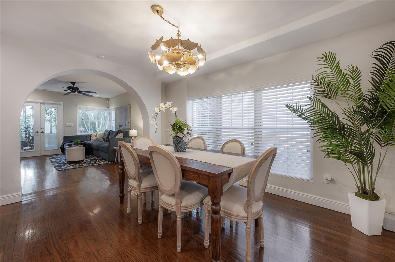 FOREST HILLS - Residential