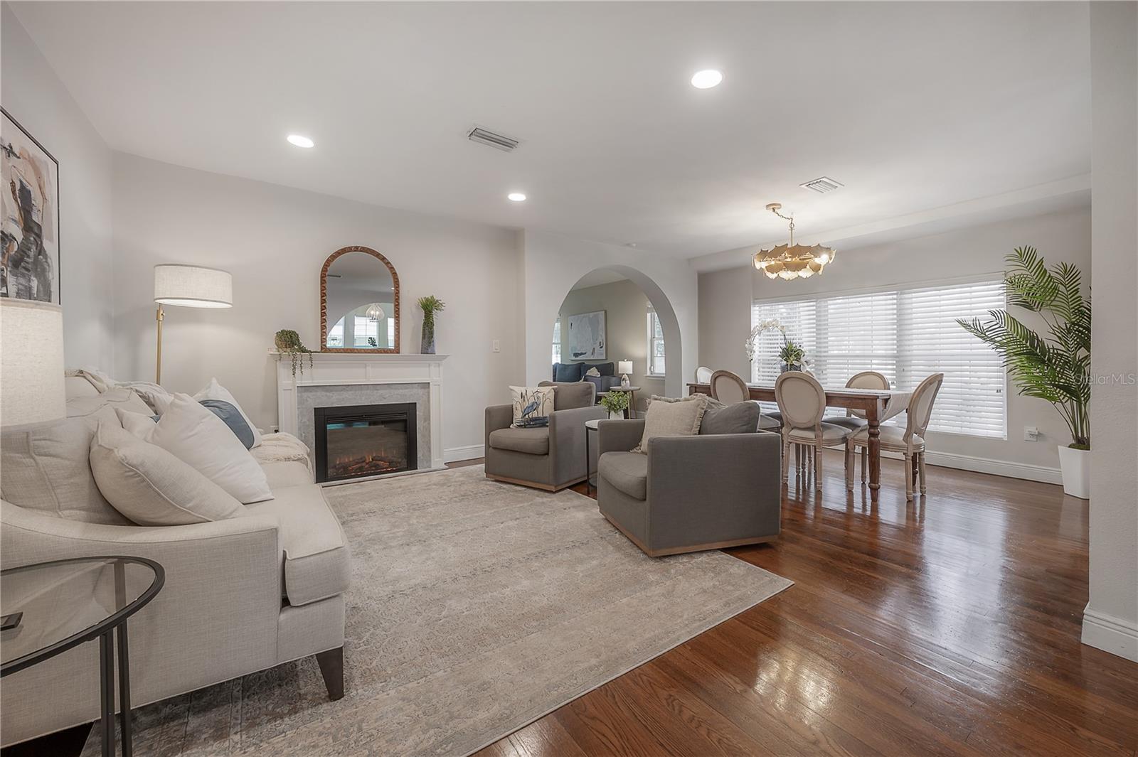 FOREST HILLS - Residential