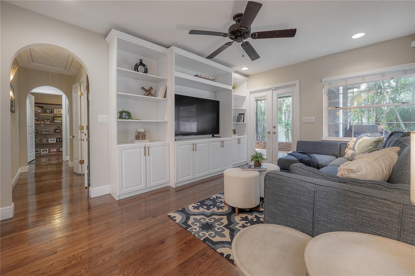 FOREST HILLS - Residential