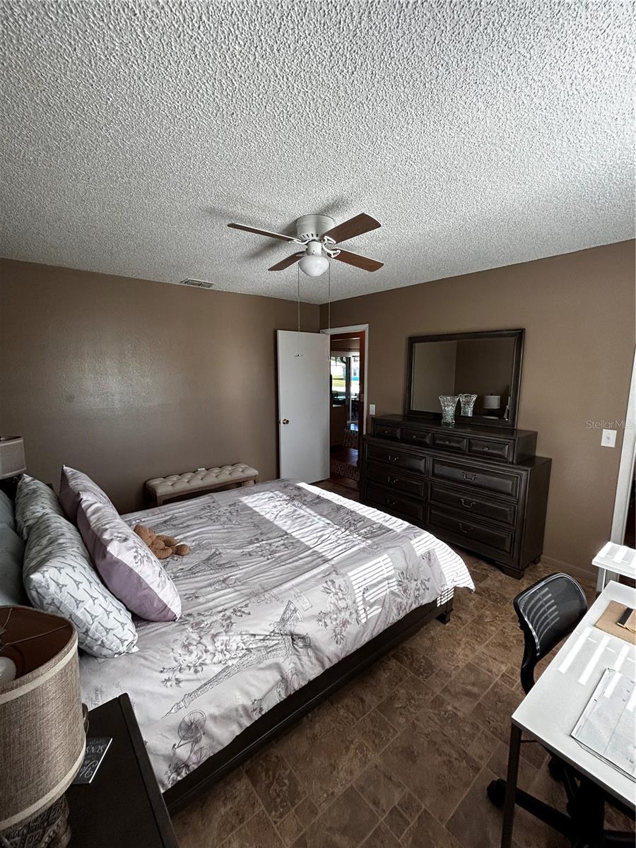 SILVER SPGS SHORES UN 28 - Residential