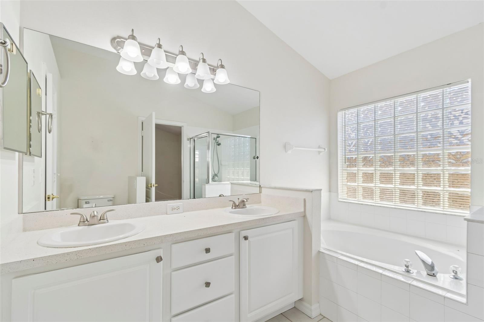 MEADOW POINTE - Residential