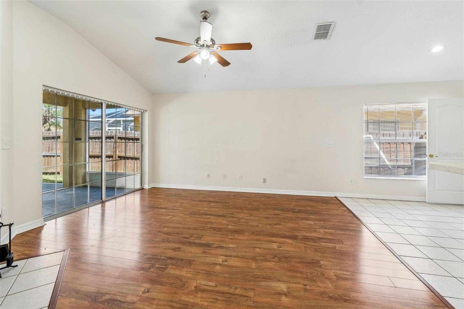MEADOW POINTE - Residential