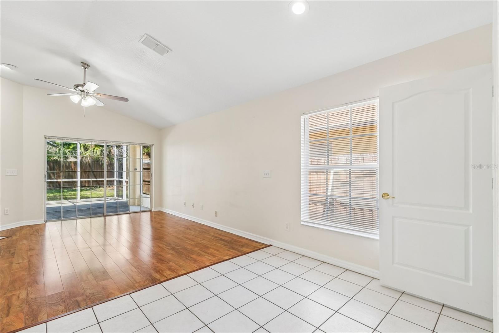 MEADOW POINTE - Residential