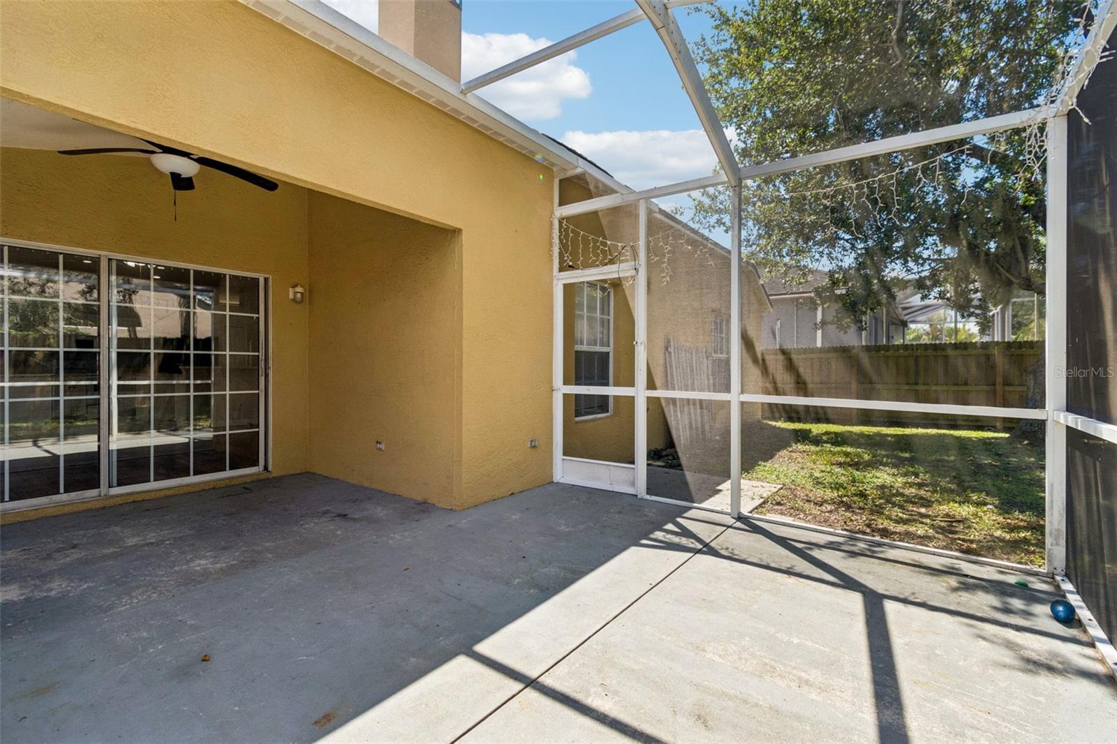 MEADOW POINTE - Residential