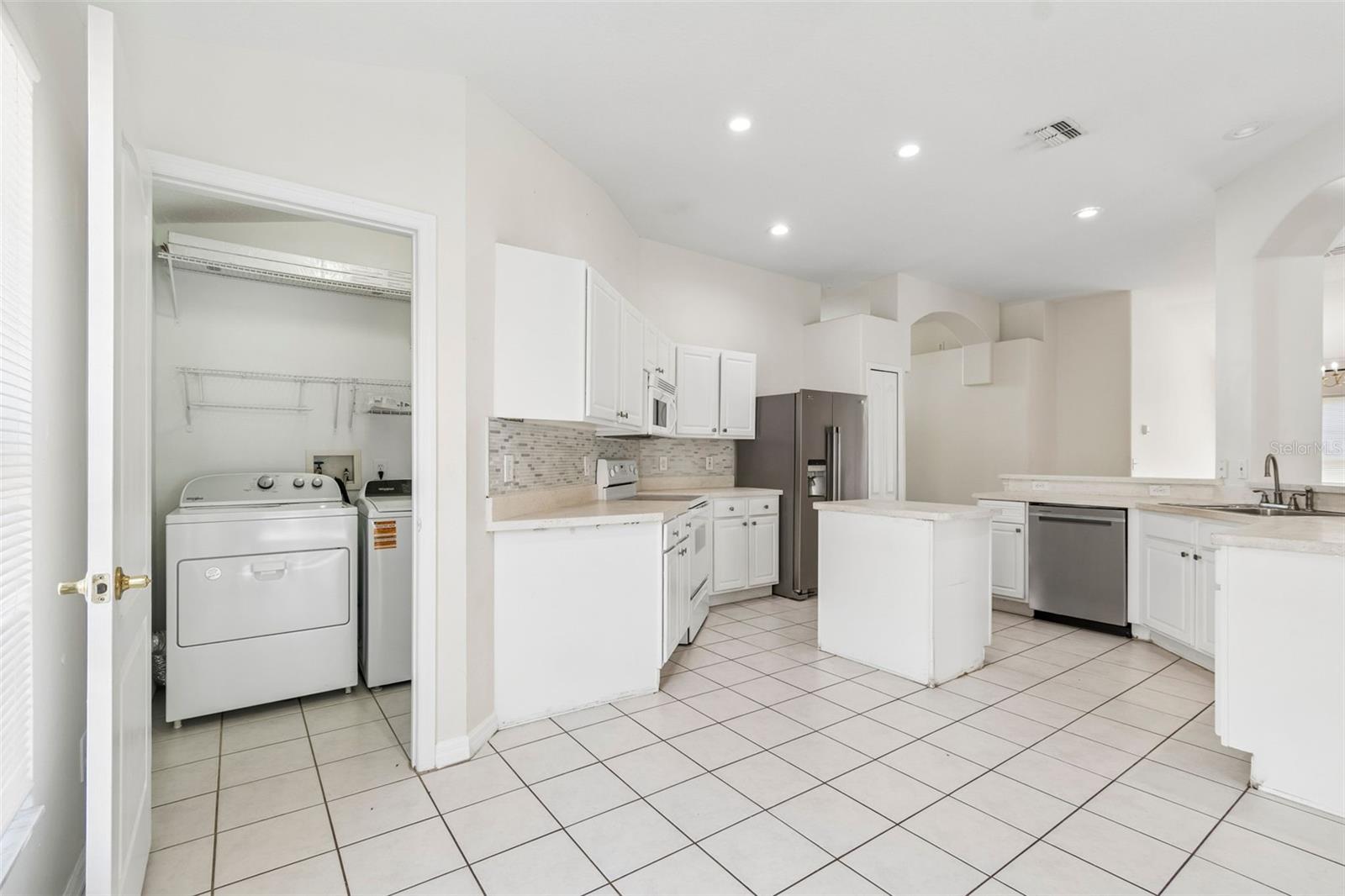 MEADOW POINTE - Residential
