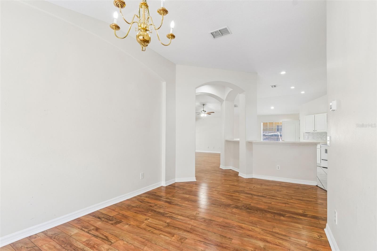 MEADOW POINTE - Residential
