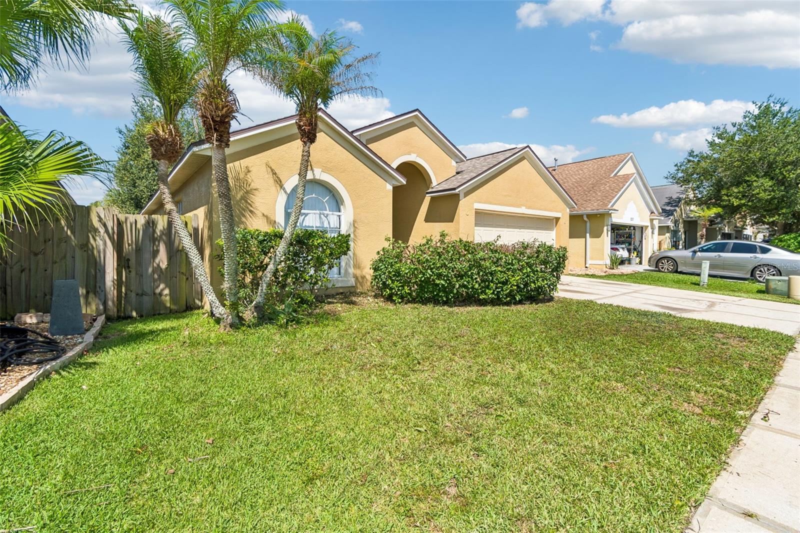 MEADOW POINTE - Residential