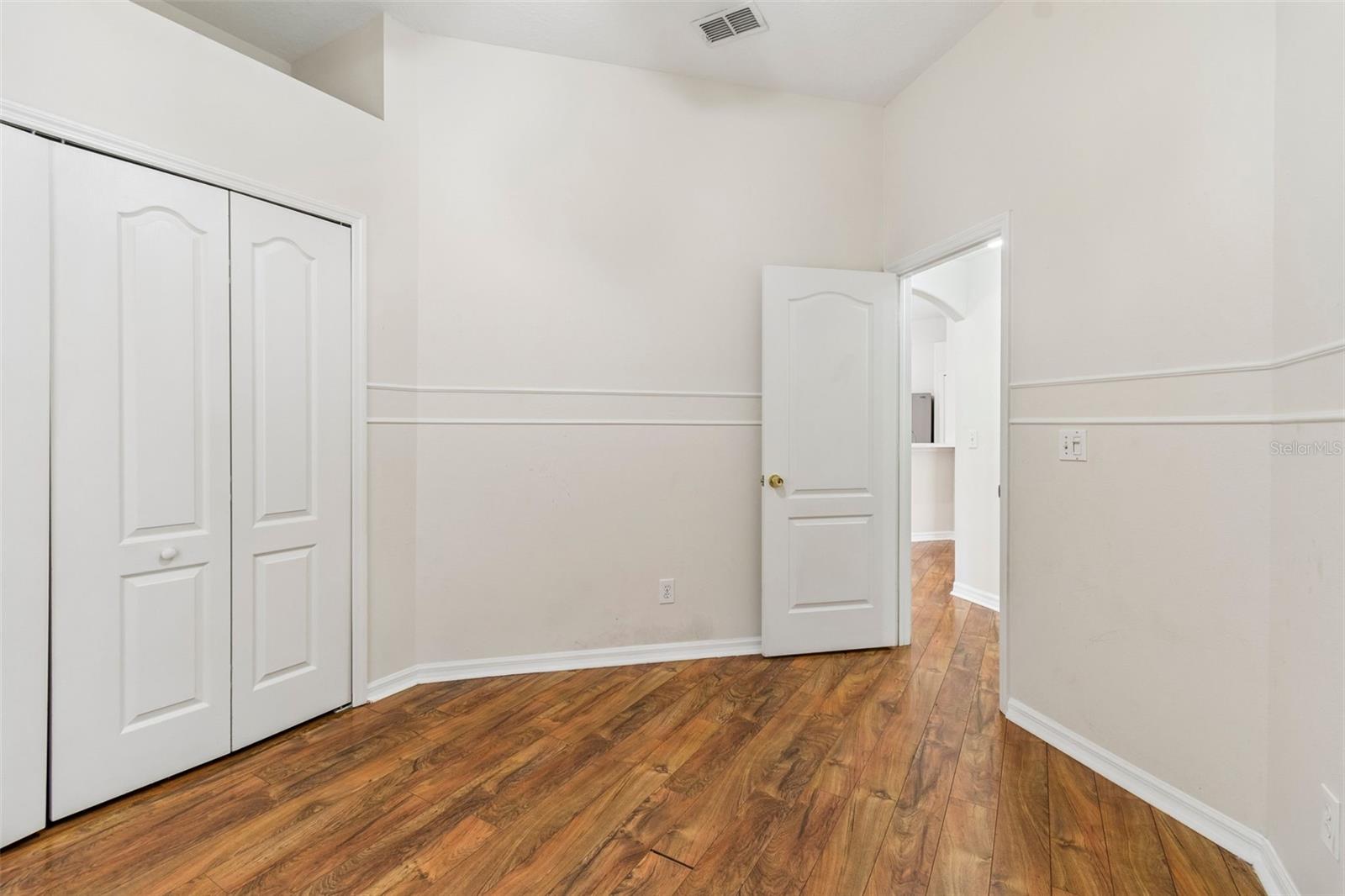MEADOW POINTE - Residential