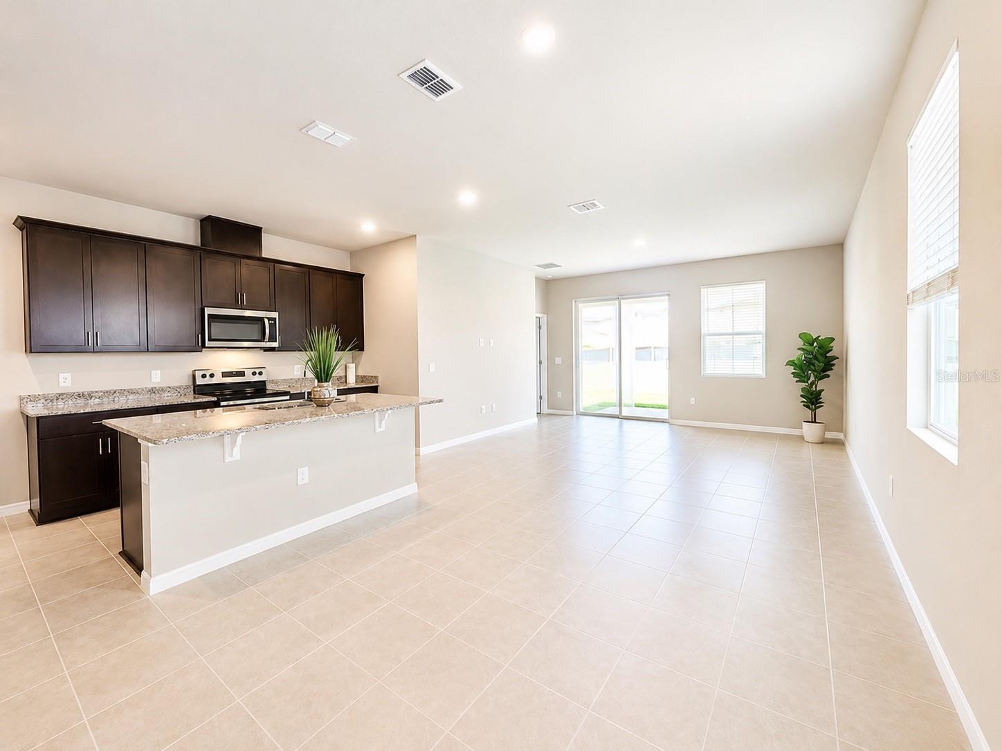VILLAGES/MINNEOLA HILLS - Residential Lease