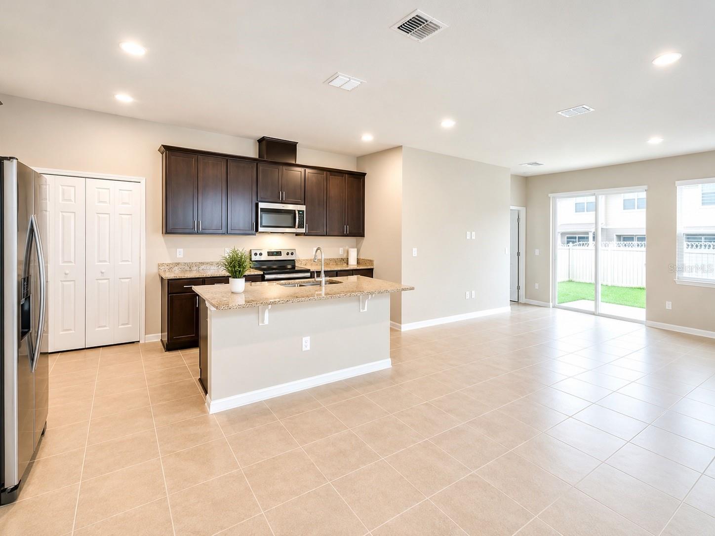 VILLAGES/MINNEOLA HILLS - Residential Lease
