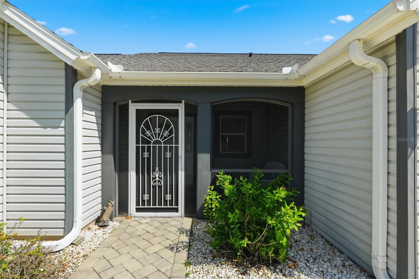 LADY LAKE ORANGE BLOSSOM GARDENS UNIT 14 - Residential