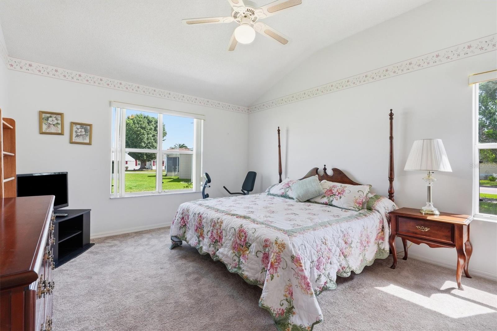LADY LAKE ORANGE BLOSSOM GARDENS UNIT 14 - Residential