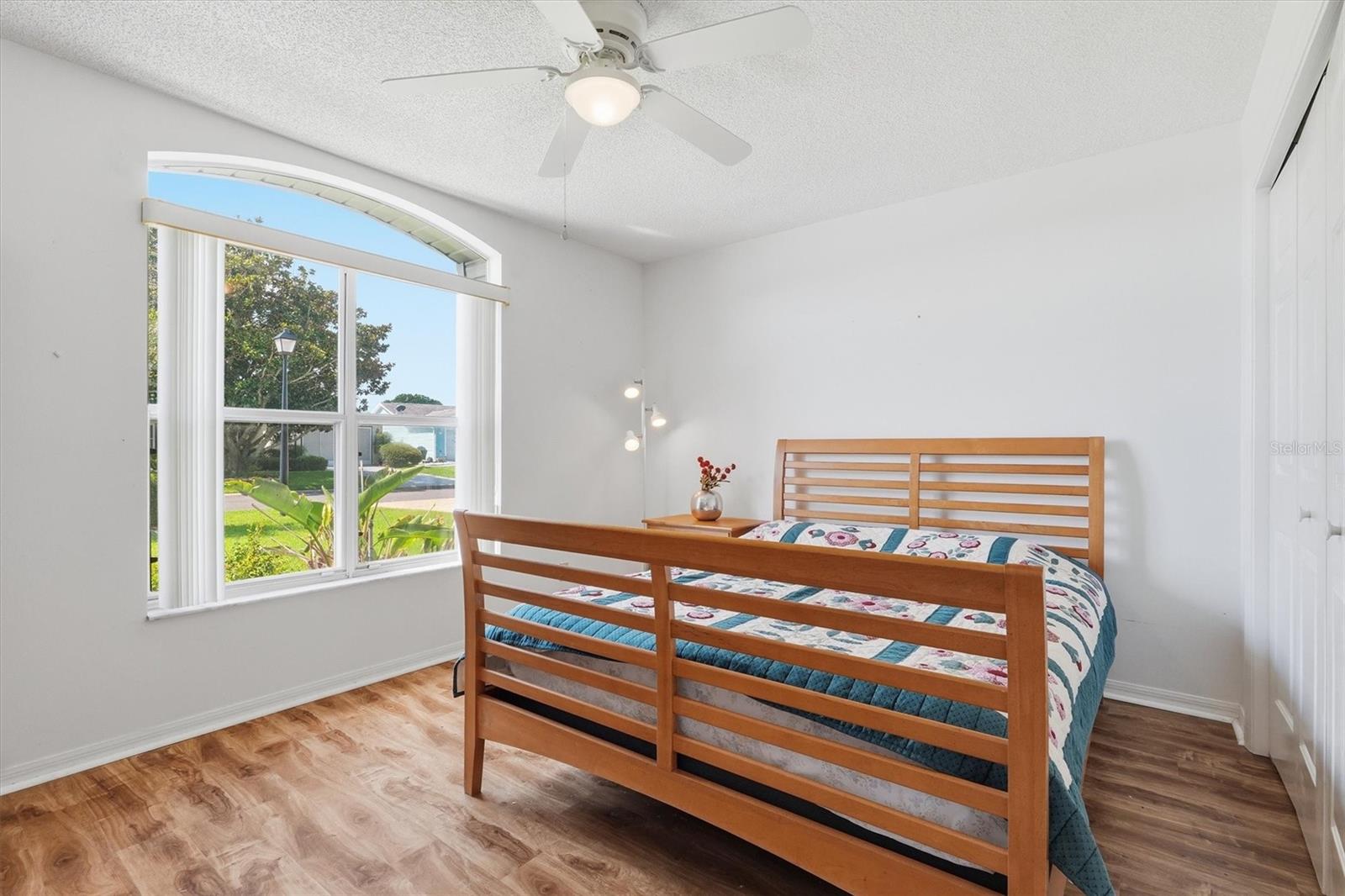 LADY LAKE ORANGE BLOSSOM GARDENS UNIT 14 - Residential