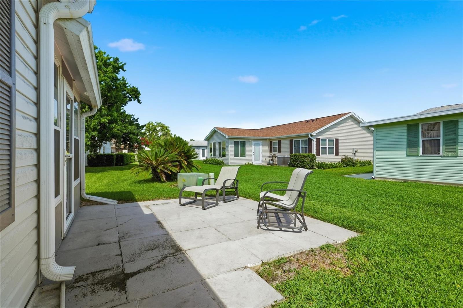 LADY LAKE ORANGE BLOSSOM GARDENS UNIT 14 - Residential