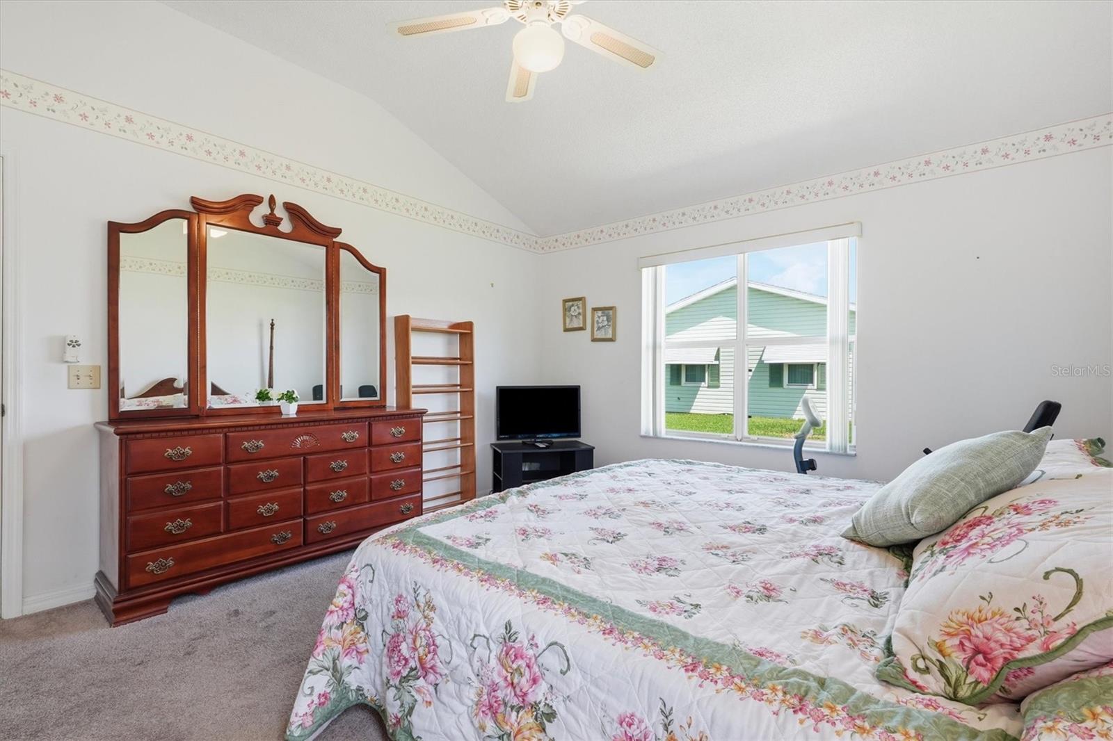 LADY LAKE ORANGE BLOSSOM GARDENS UNIT 14 - Residential