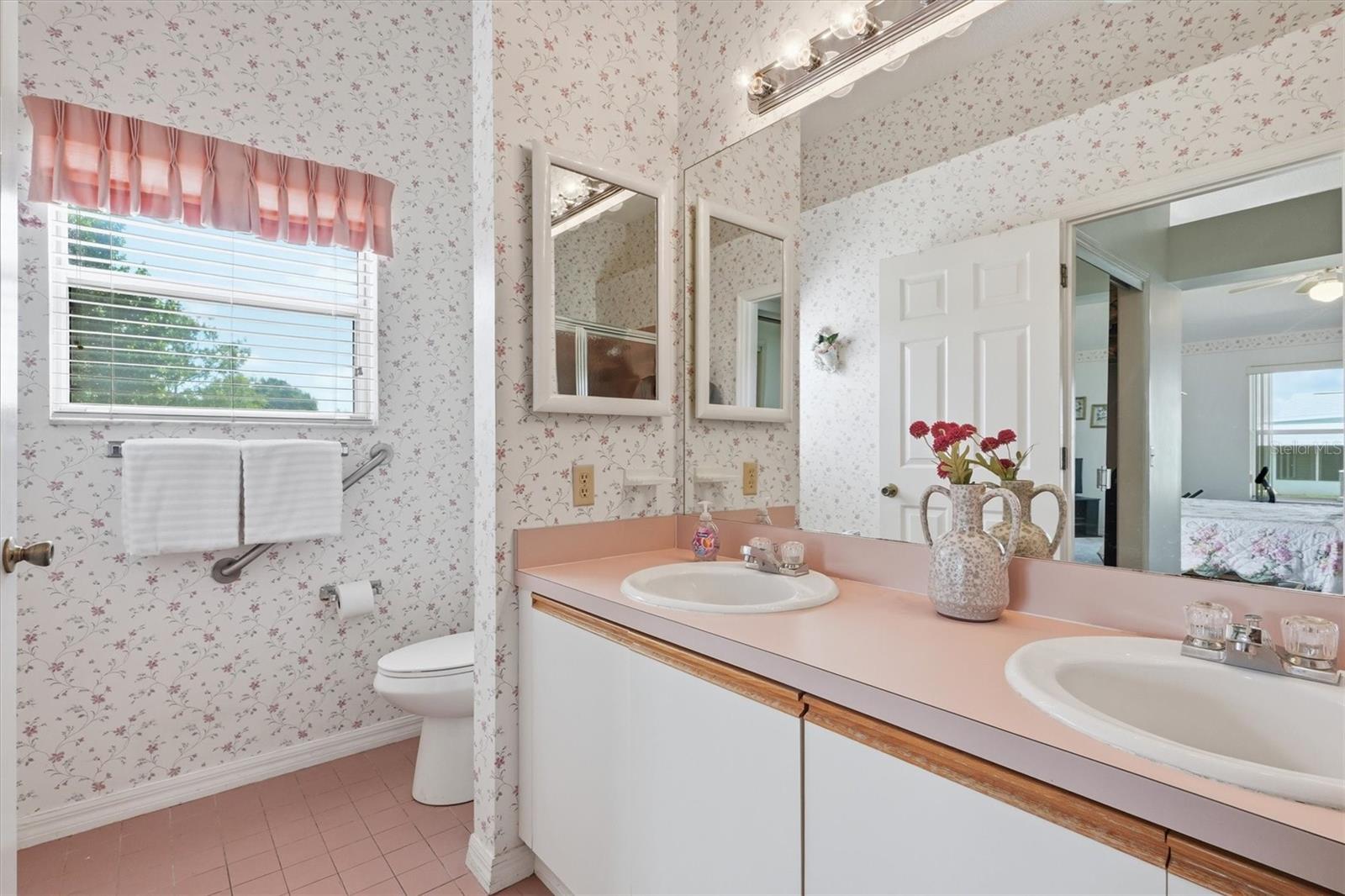 LADY LAKE ORANGE BLOSSOM GARDENS UNIT 14 - Residential
