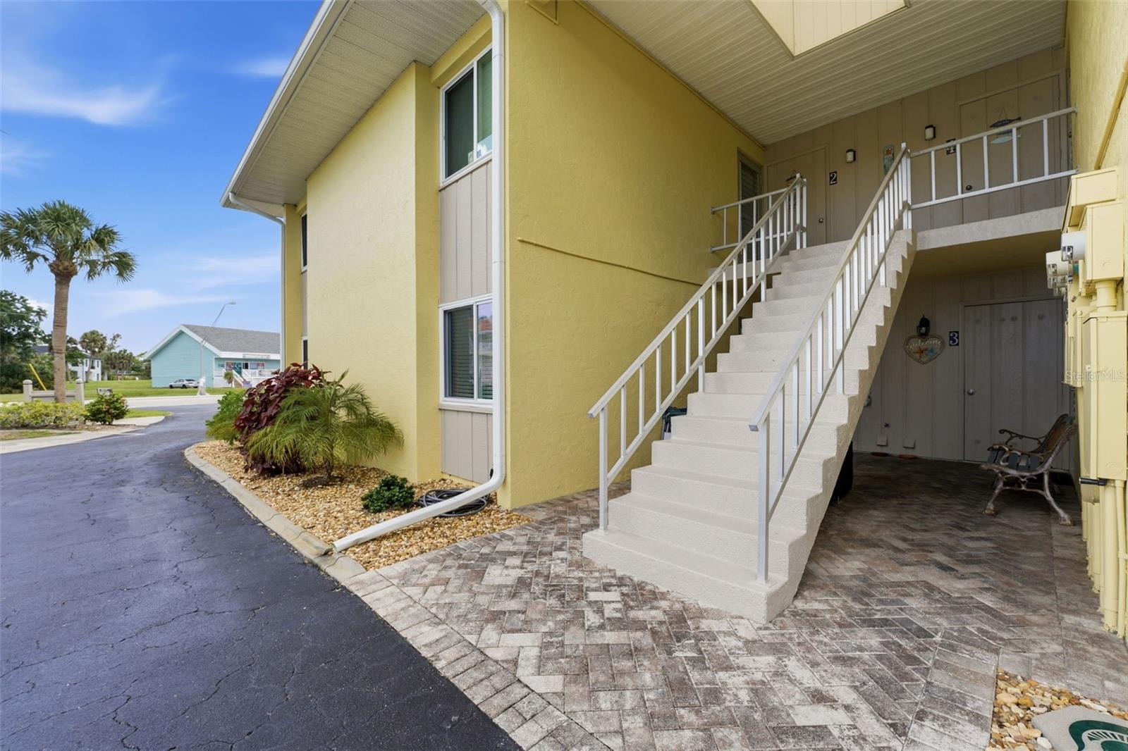 LYONS COVE - Residential