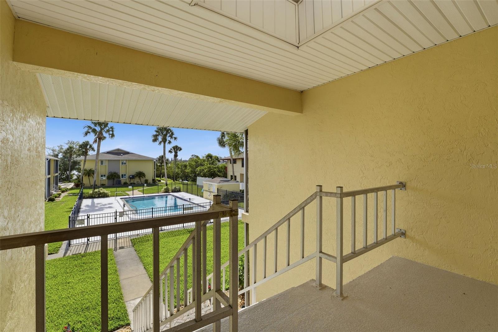 LYONS COVE - Residential
