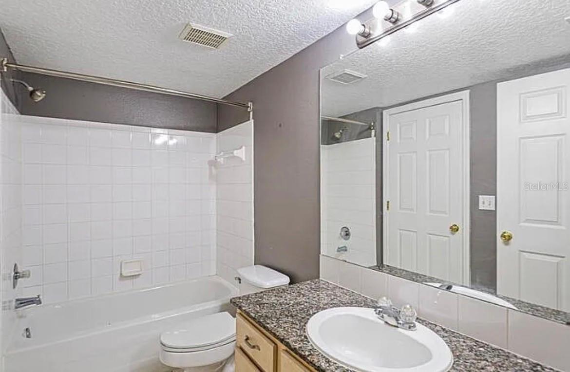 CREST AT WATERFORD LAKES CONDO - Residential