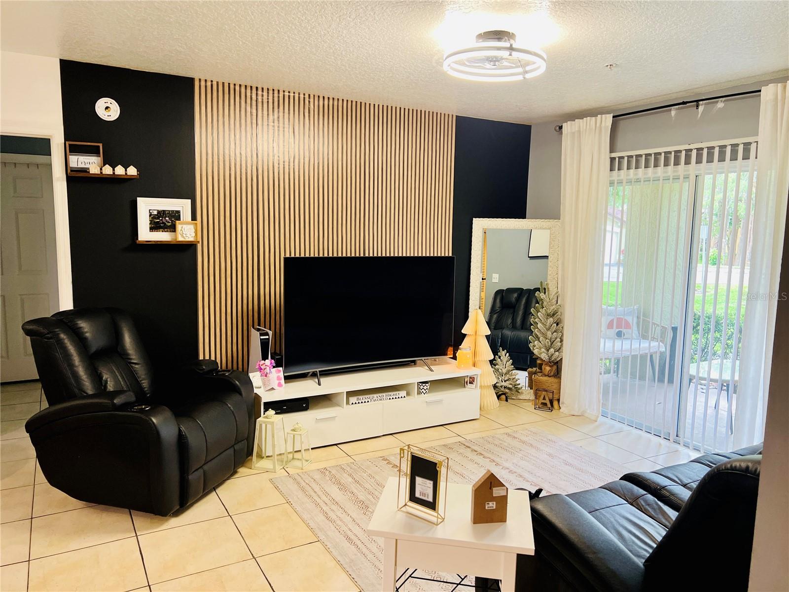 CREST AT WATERFORD LAKES CONDO - Residential