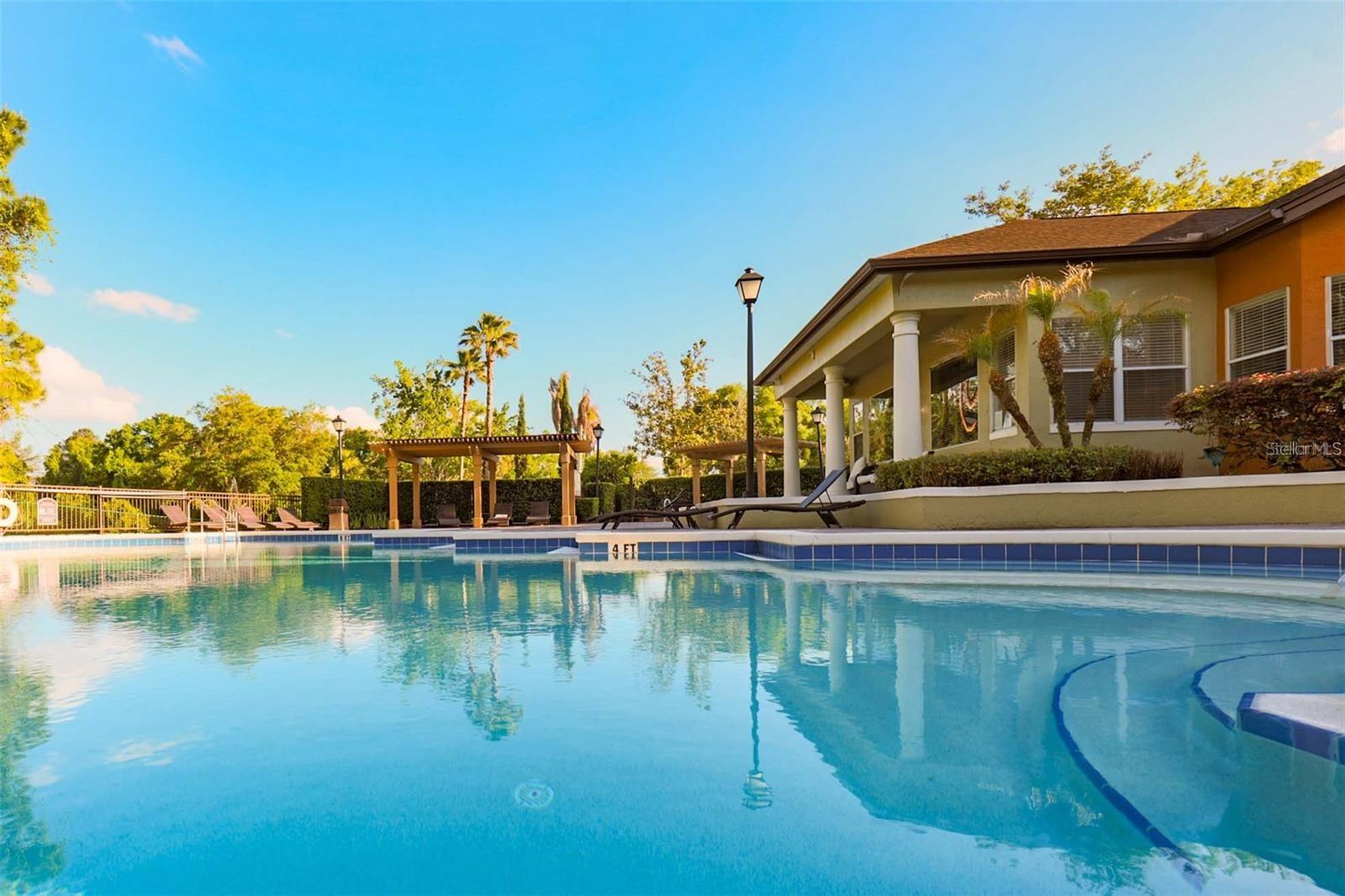 CREST AT WATERFORD LAKES CONDO - Residential