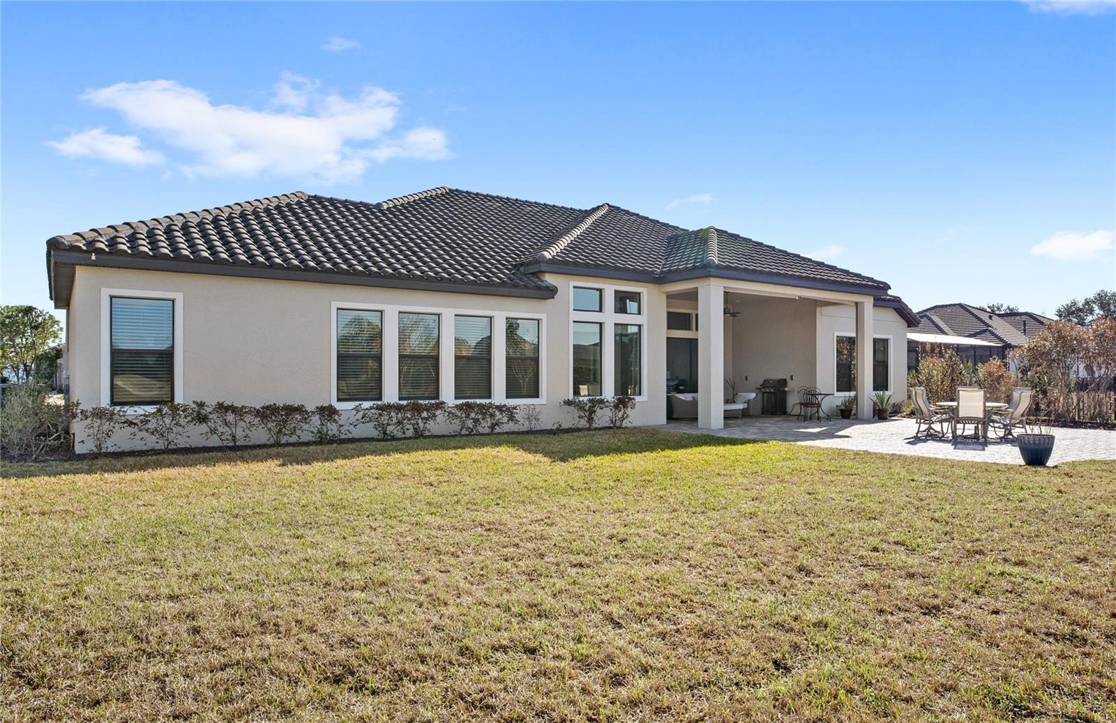 HEATHROW COUNTRY ESTATE - Residential