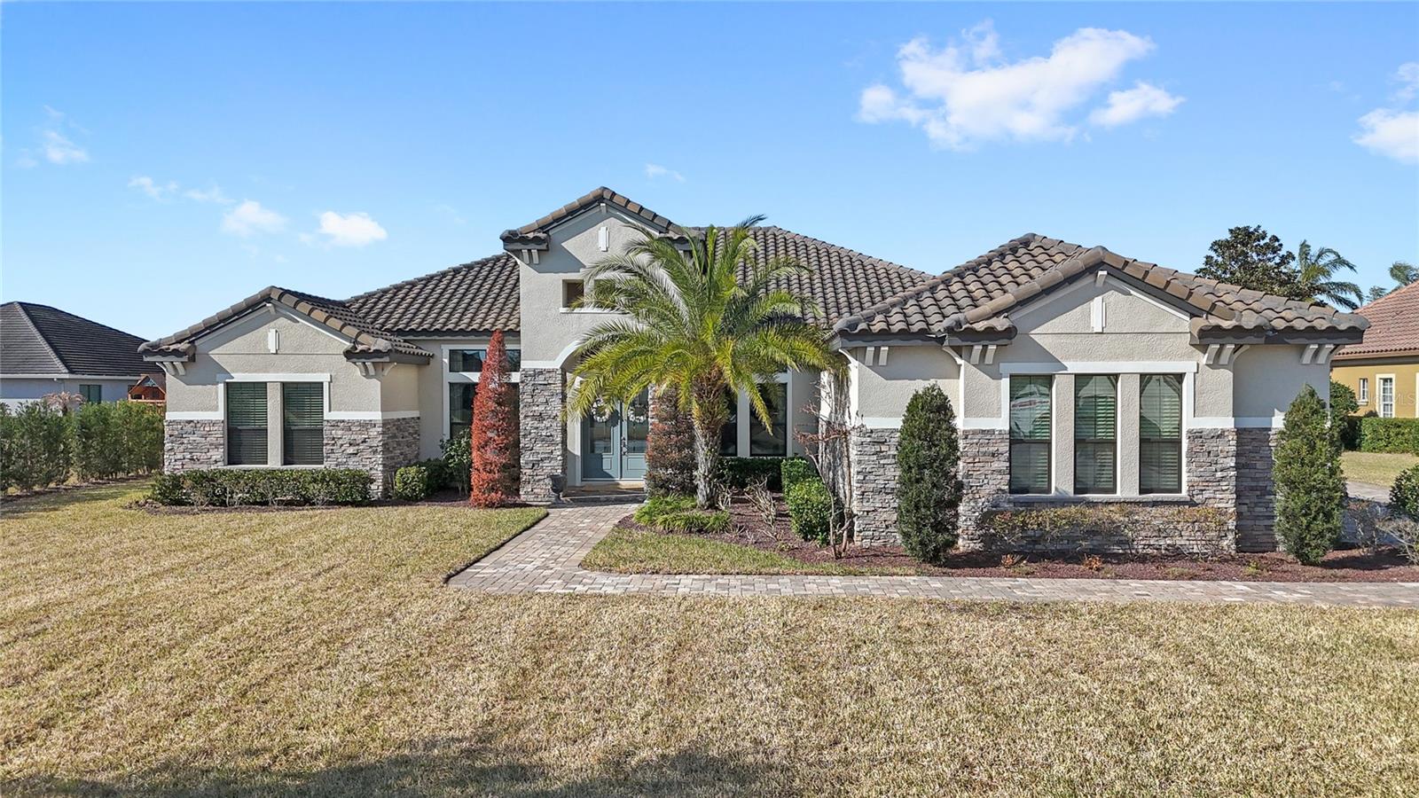 HEATHROW COUNTRY ESTATE - Residential