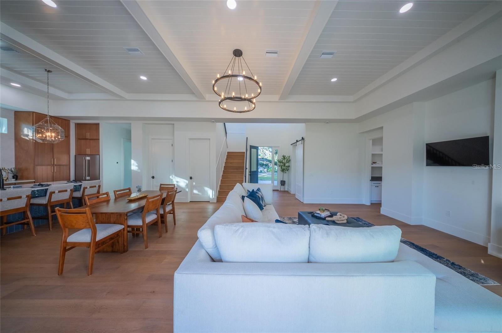 RUSTIC LODGE - Residential
