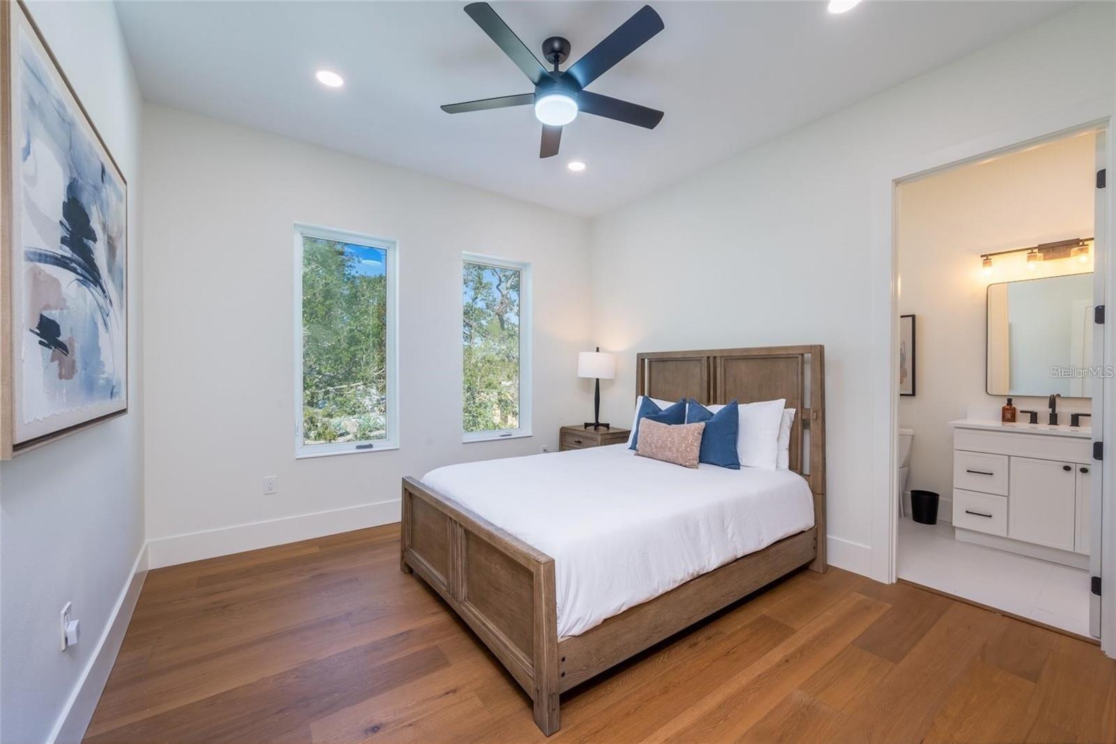 RUSTIC LODGE - Residential