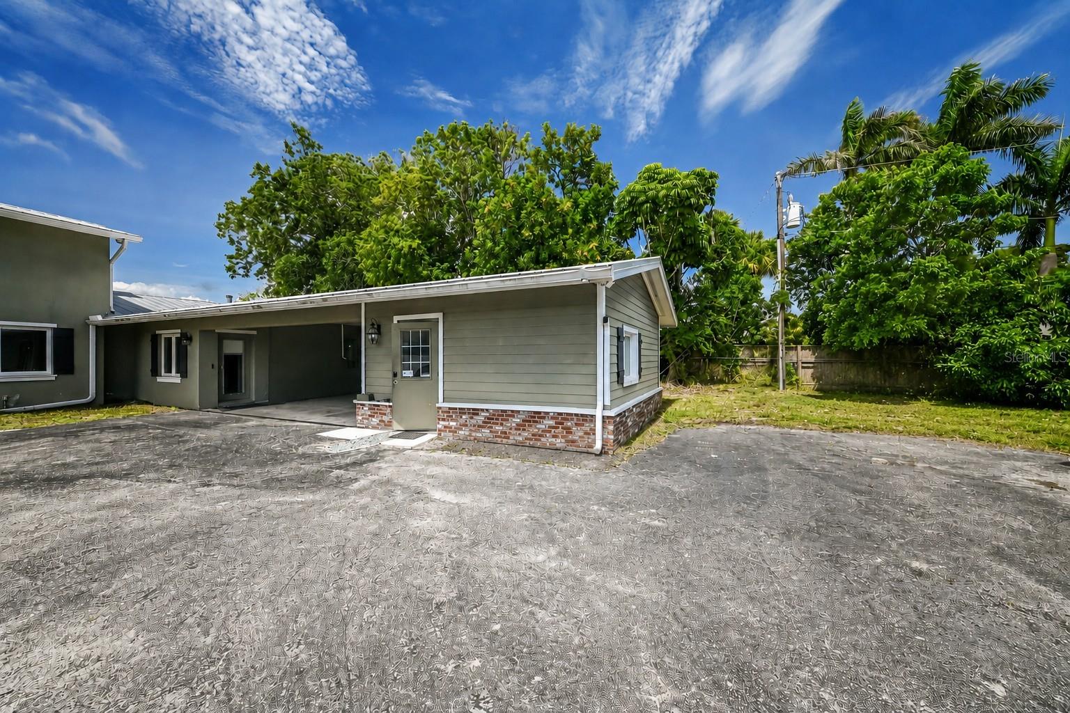 ACREAGE - Residential