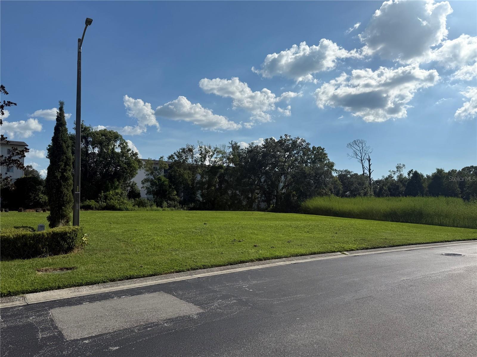 LAKE GIBSON SHORES - Land