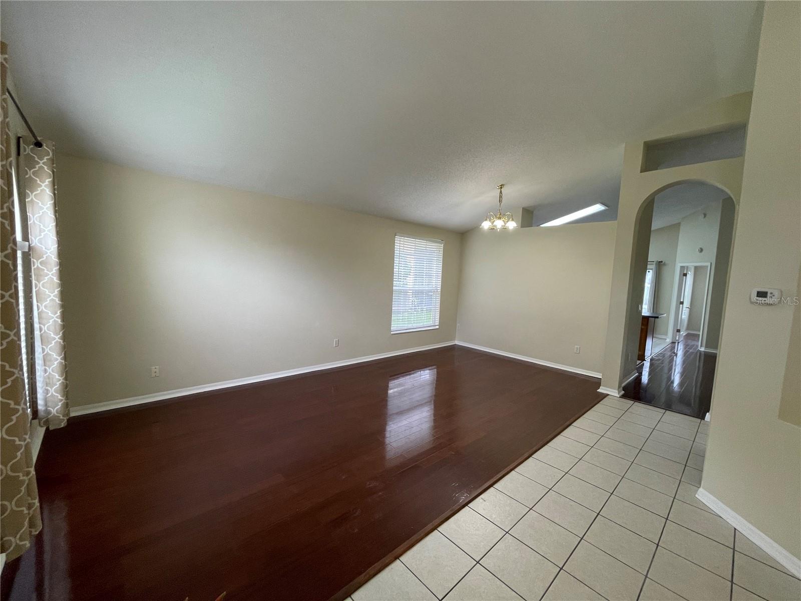 ANDOVER CAY PH 01 44/98 - Residential Lease