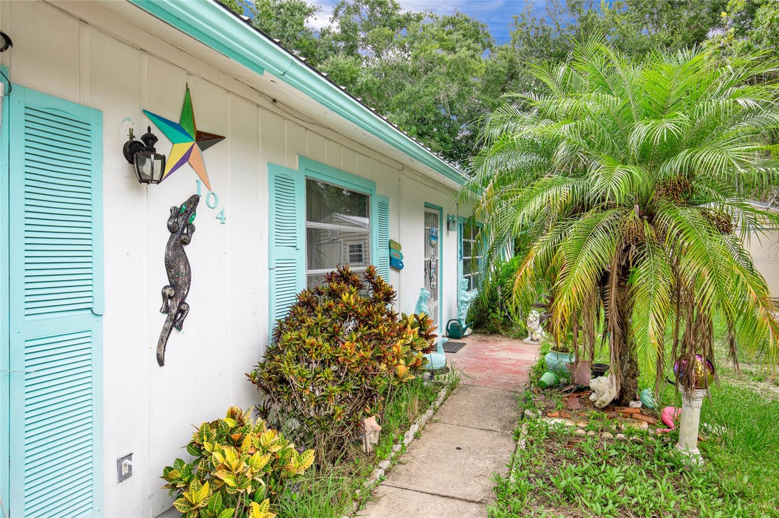 River Life Awaits at the St. Johns River, with access to Lake George! 
Escape to the peace and beauty of Old Florida living with this charming 3-bedroom, 1 Bath block home complete with a spacious 600 sqft. 2-Car Garage and your very own boat slip on the legendary St. Johns River! Solid block construction, Oversized 2-car garage (approx. 600 sqft),  Private boat slip – perfect for fishing & boating adventures,  Quiet country setting with gorgeous natural surroundings.  Located near a golf course, spring-fed swimming, hiking, camping & more!
Whether you’re searching for a weekend getaway, a full-time home, or a smart investment property, this Crescent City gem checks every box. Imagine mornings on the water, afternoons exploring nature, and evenings soaking in the peaceful river lifestyle.
 Don’t miss your chance to own a slice of Florida paradise with river access!