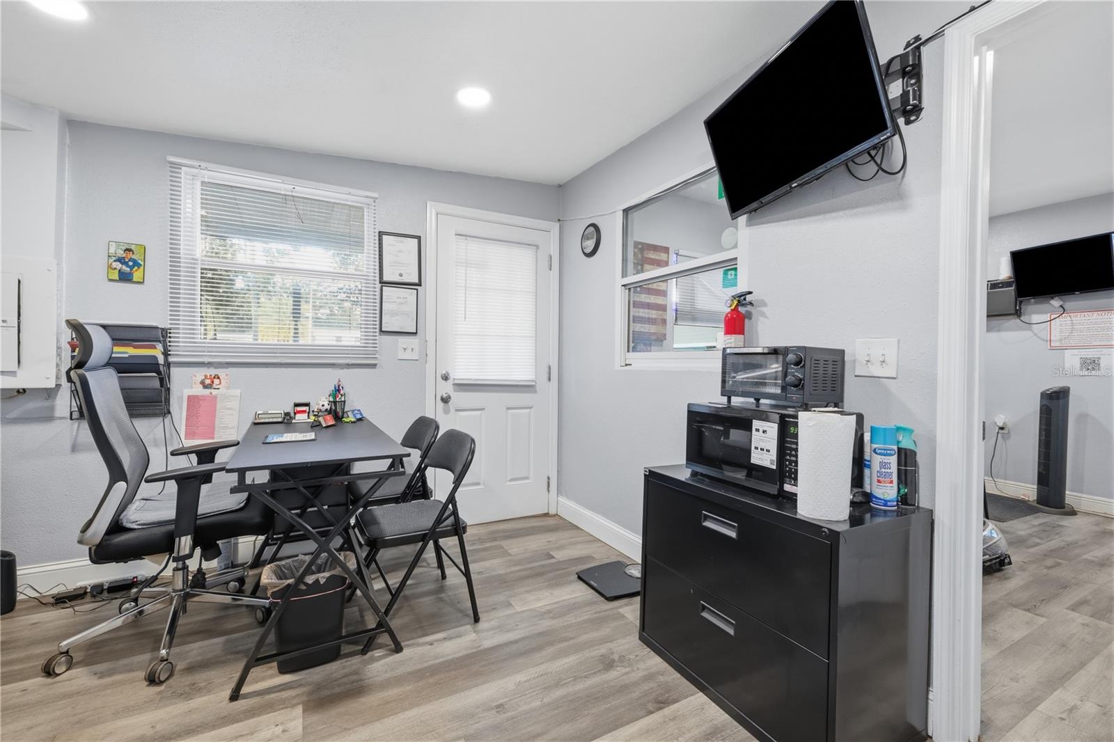 OAKWOOD - Commercial Sale