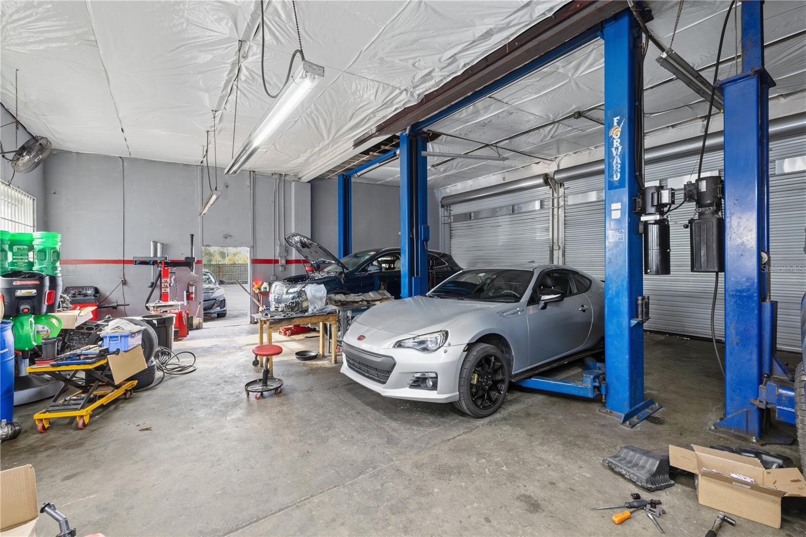 OAKWOOD - Commercial Sale