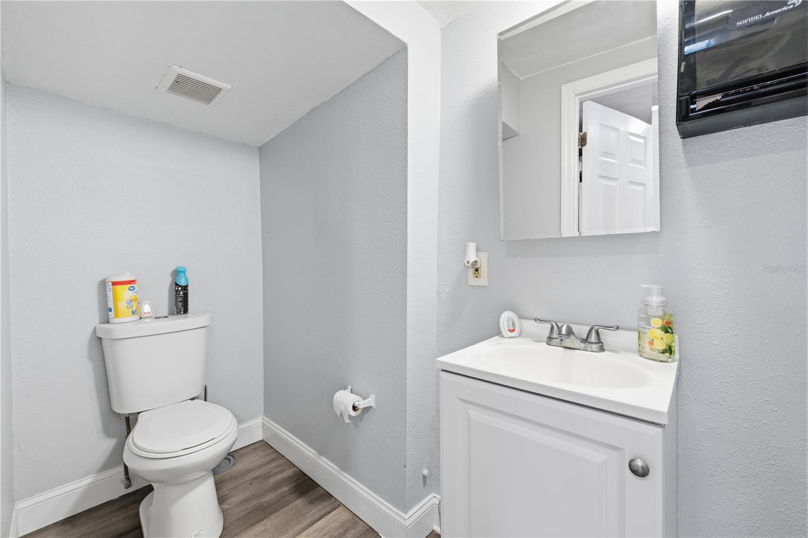 OAKWOOD - Commercial Sale