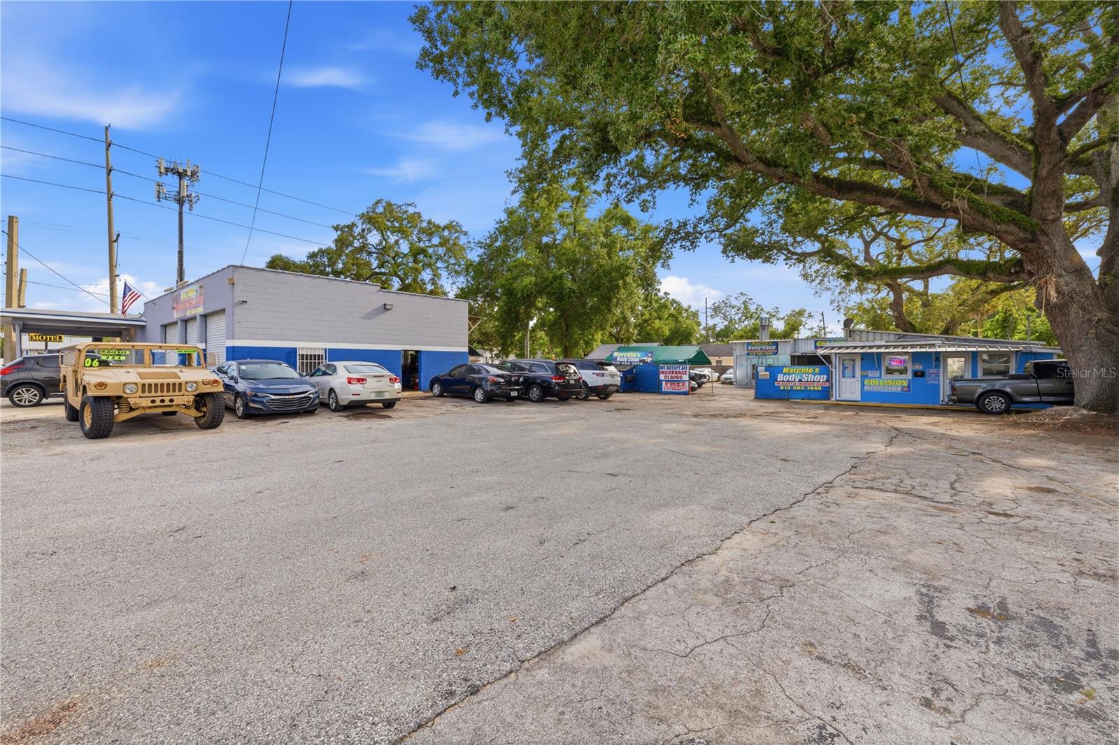 OAKWOOD - Commercial Sale