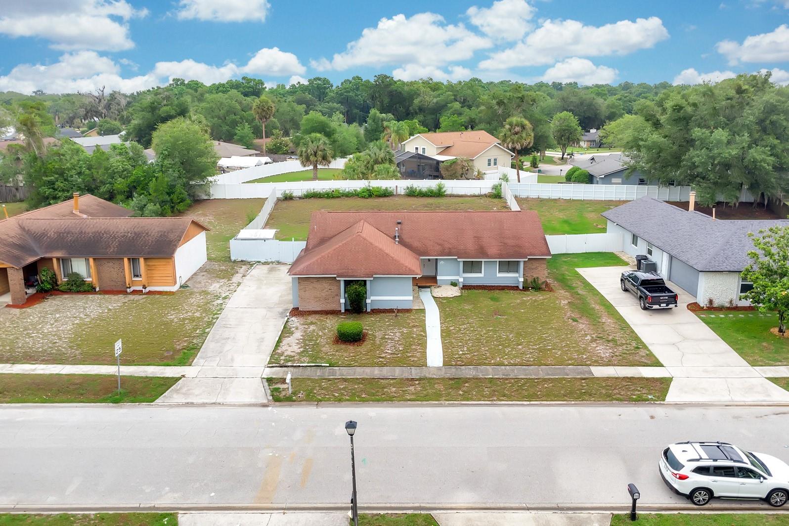 HOWELL COVE 4TH SEC - Residential