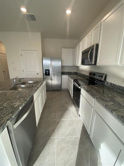 SOUTH BRANCH PRESERVE PH 2B & - Residential Lease