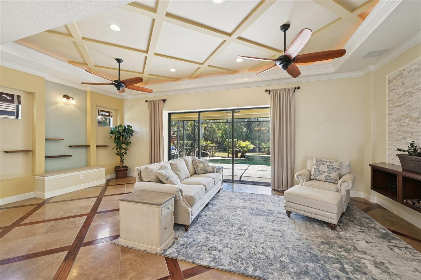 RIVA TRACE - Residential
