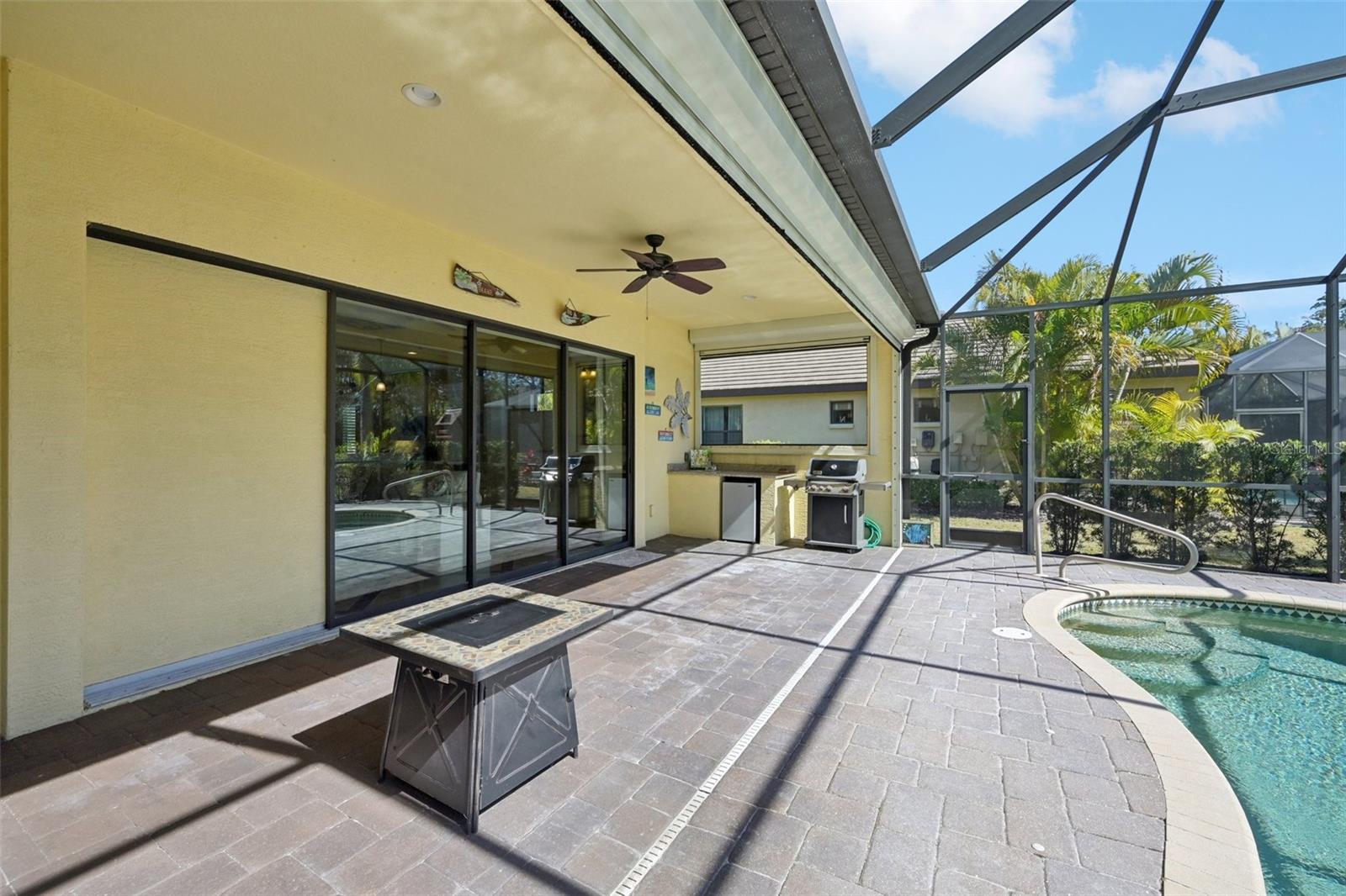 RIVA TRACE - Residential