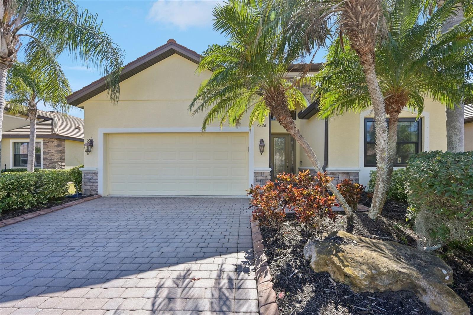 RIVA TRACE - Residential